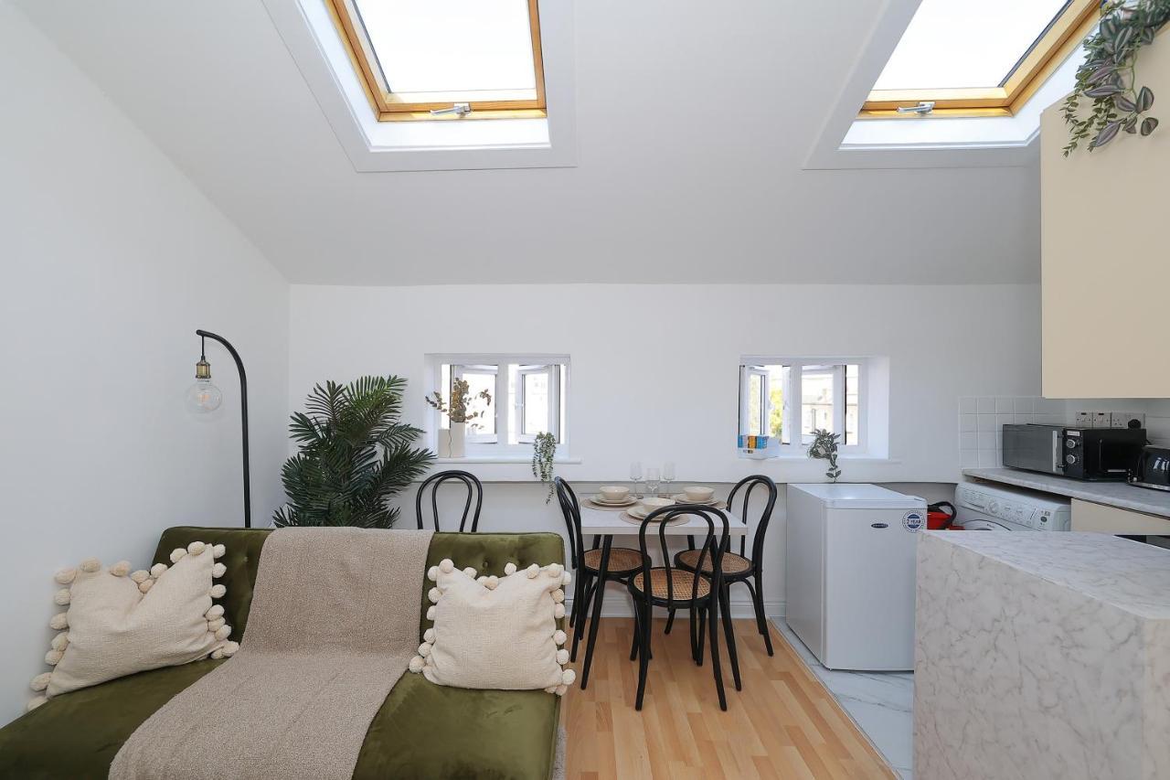 Cosy 1 Bedroom Floor On Edgware Road Appartamento *